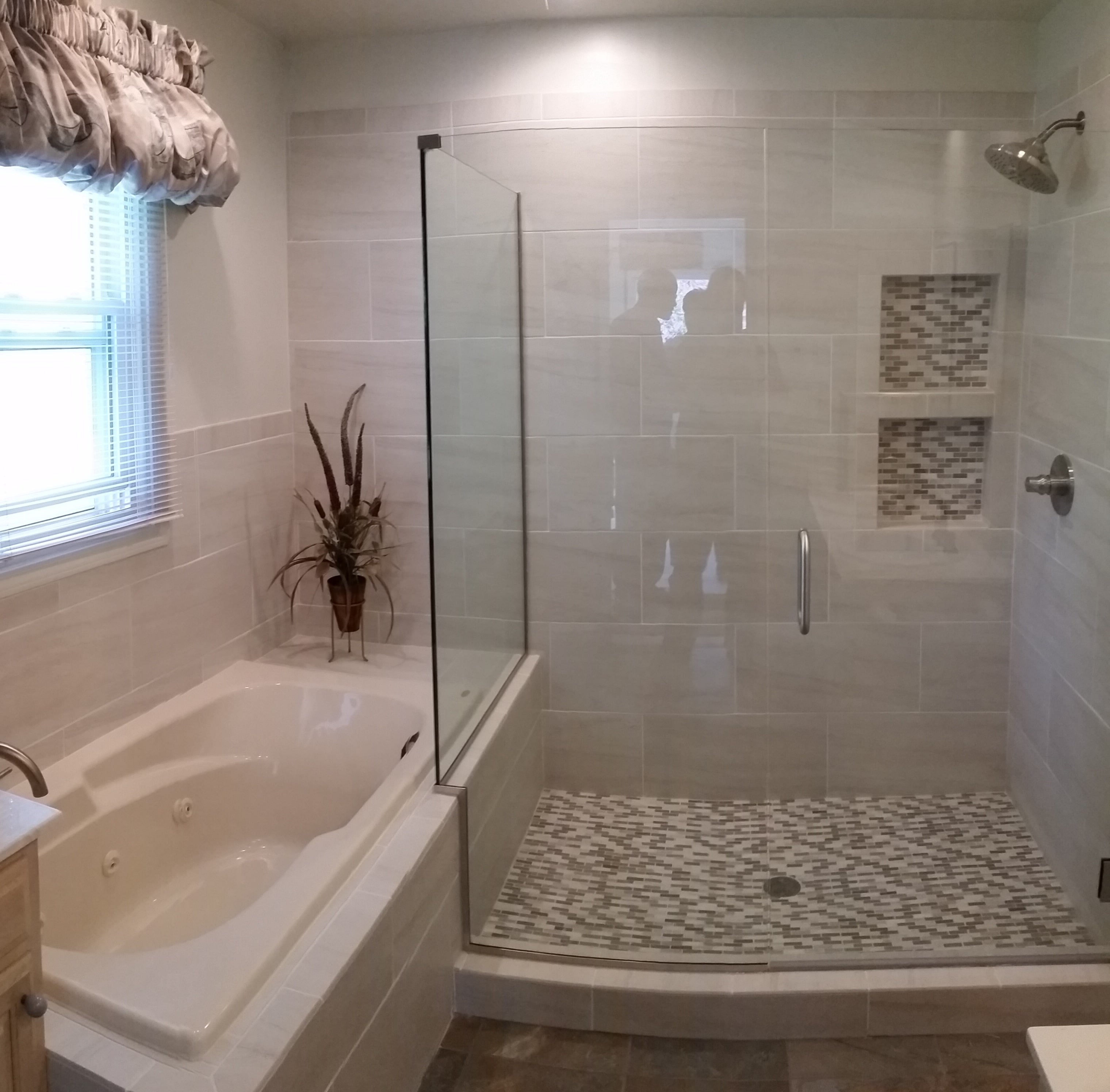 Custom Whirlpool Showers Indianapolis, IN