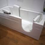 What to Consider Before Replacing Your Bathtub